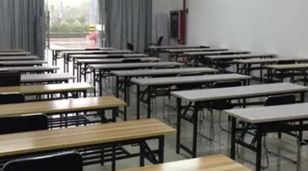 株洲特殊教育學(xué)校團(tuán)委召開組織生活會(huì)及教育評(píng)議